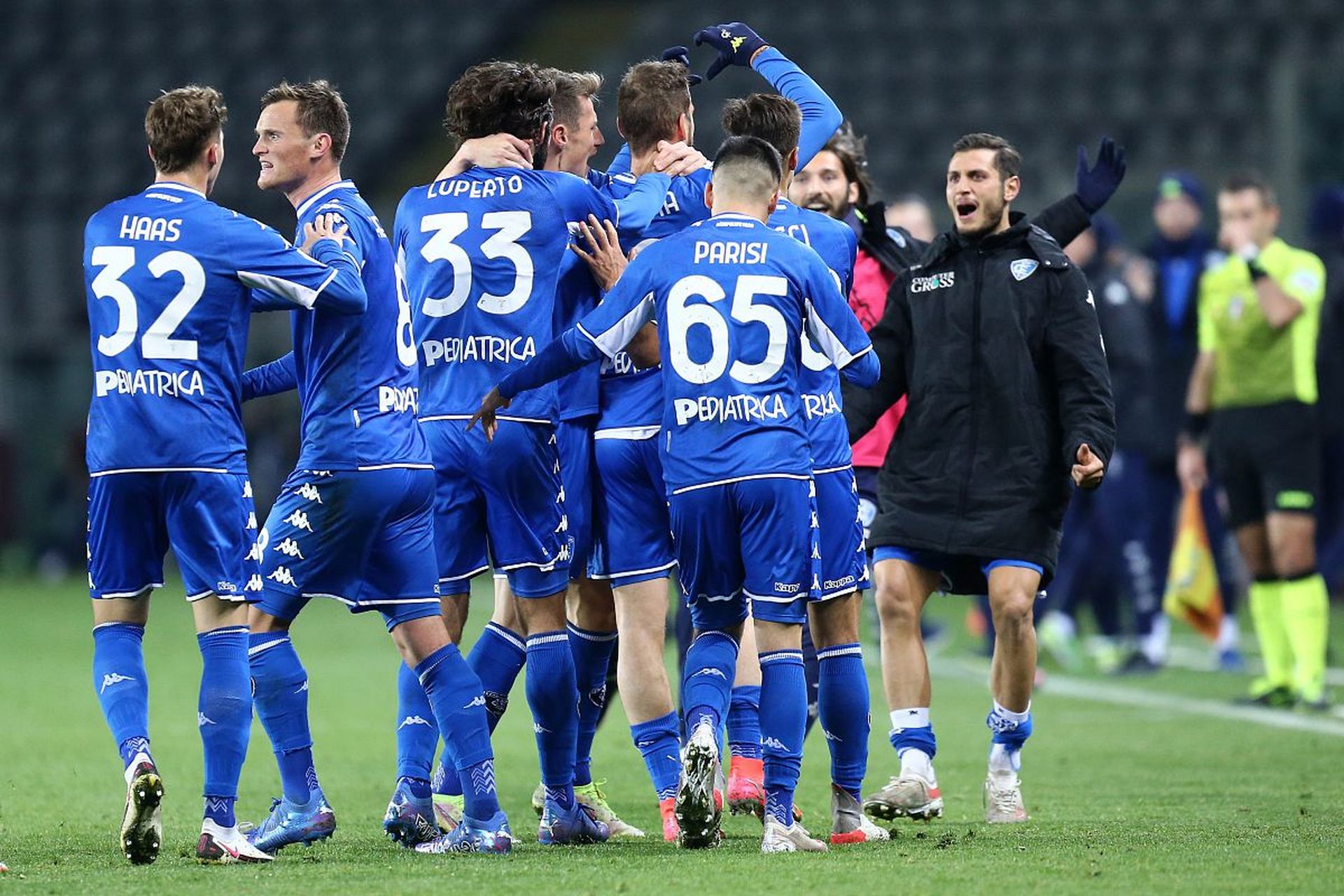 NBA第四期紅黑榜：雷霆的鴨梨香脆可口 範喬丹的鐵匠鋪正張揚營業.