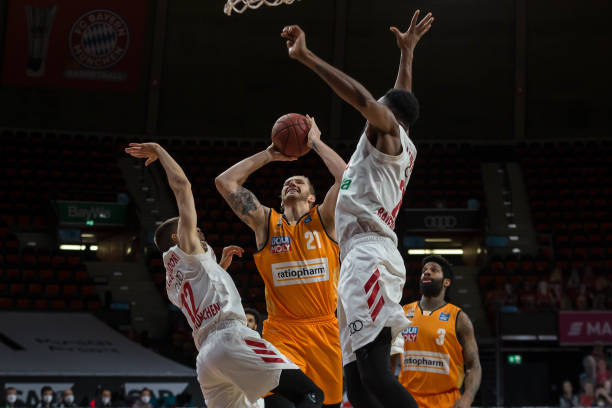 体现出强大 体现出强大