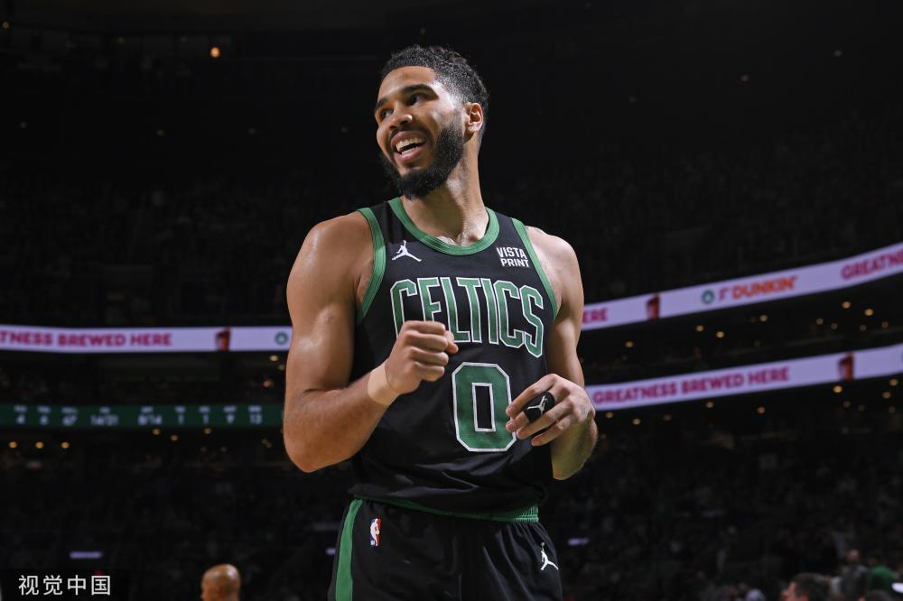 上午举行 上午举行