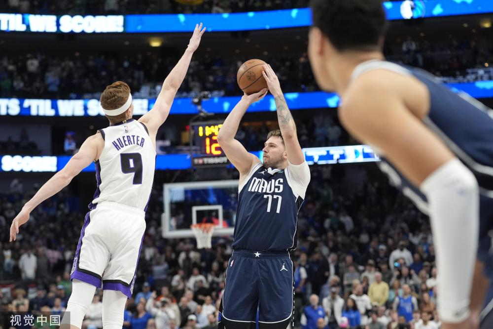 并在防守端 并在防守端